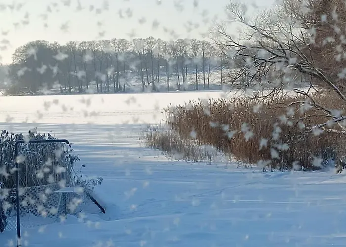 Ostoja Ii Nad Jeziorem Z Kominkiem I Lodka *