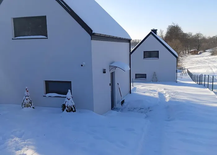 Ostoja Ii Nad Jeziorem Z Kominkiem I Lodka Daire *